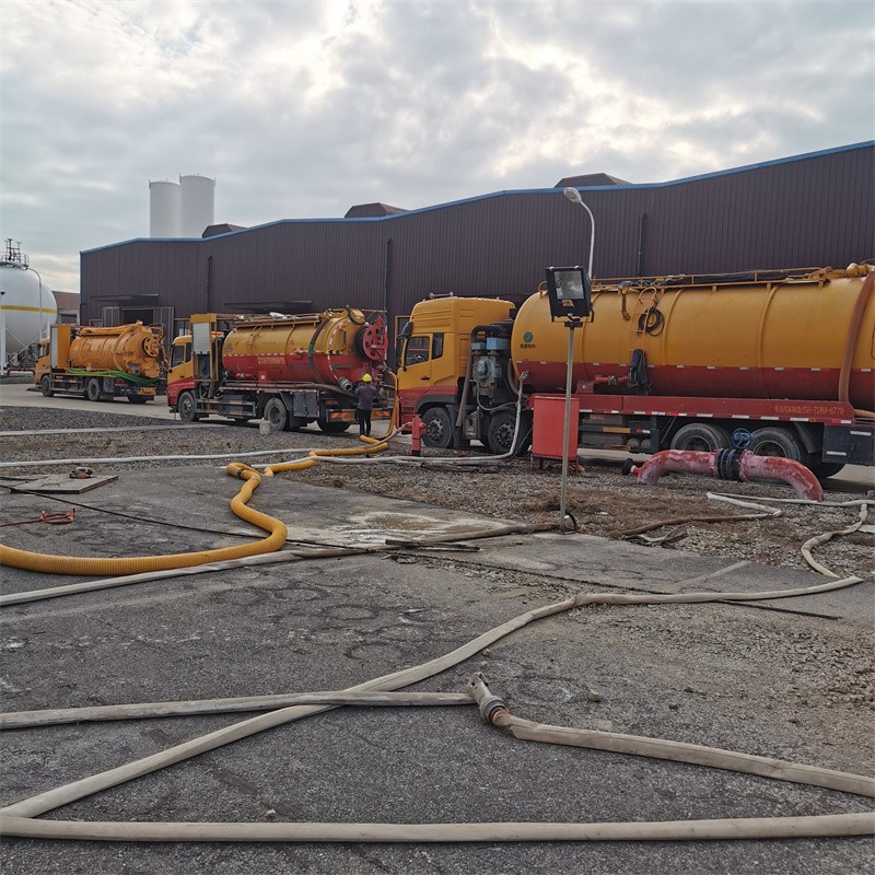 黄山污水池清理